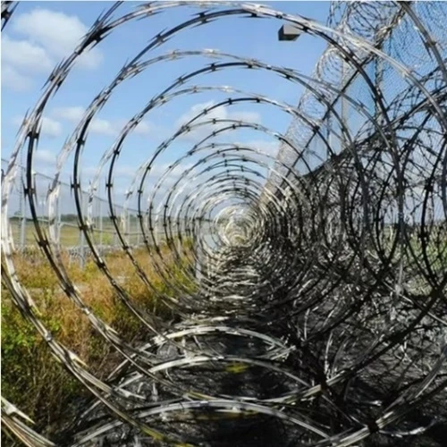 Hot dipped galvanized razor wire application 1 Hot dipped galvanized razor wire application 1